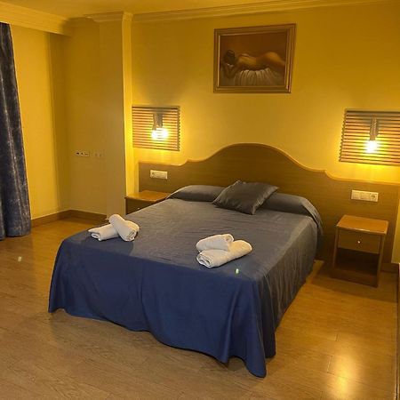 Hotel Portofino By Insidehome Empuriabrava Extérieur photo