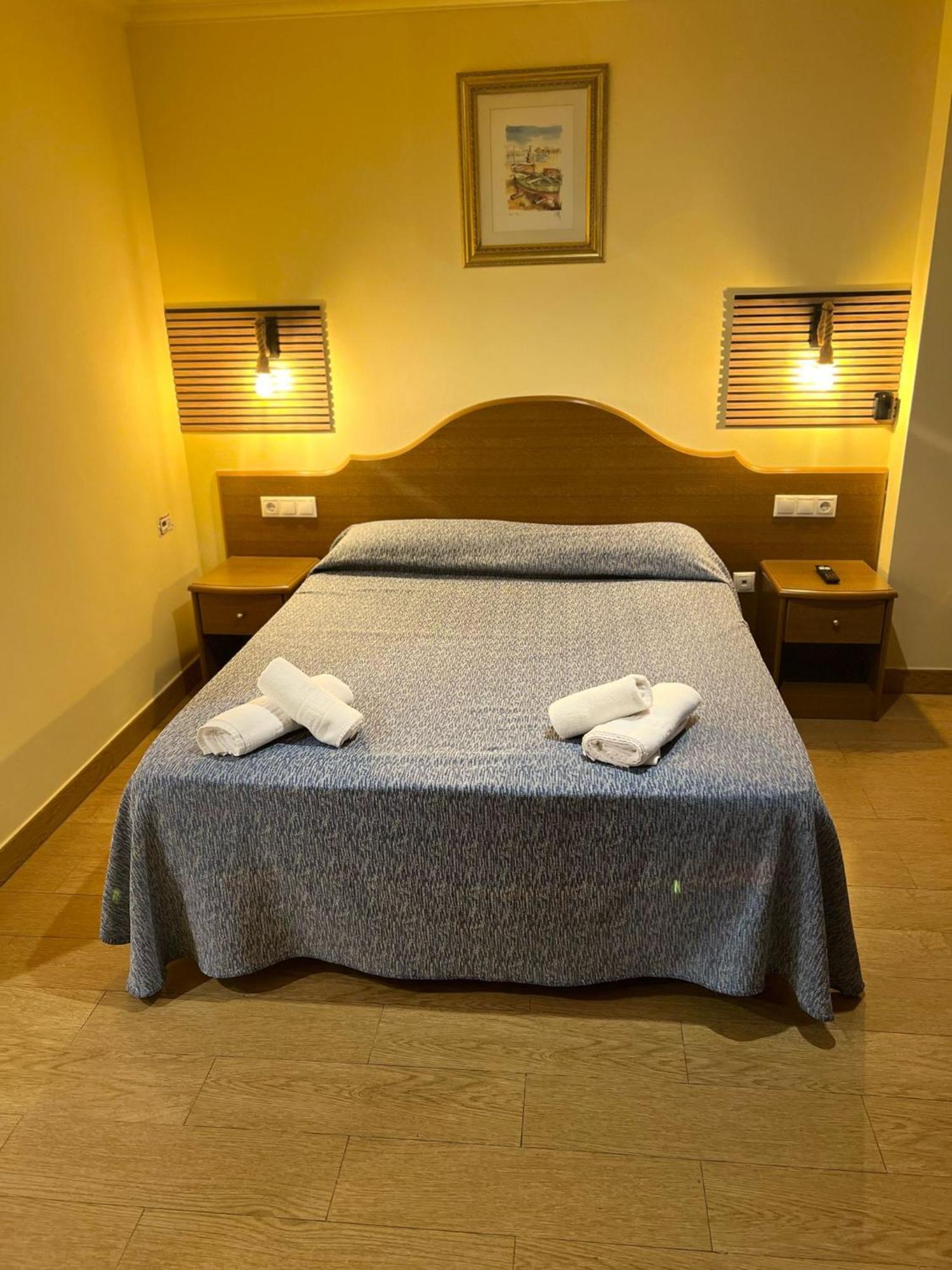 Hotel Portofino By Insidehome Empuriabrava Extérieur photo