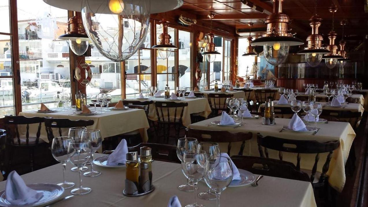 Hotel Portofino By Insidehome Empuriabrava Extérieur photo